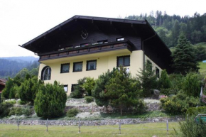 Гостиница Chalet Charlotte Apartments, Грис, Пинцгау